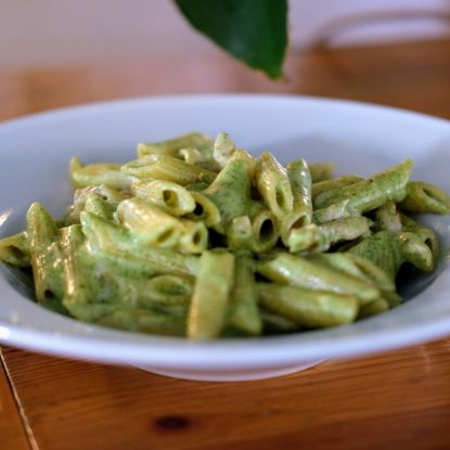 Pesto(Fesleğen) Soslu Makarna resmi