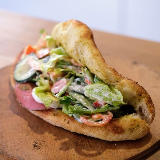 Panuozzo (İtalyan Salamlı) resmi